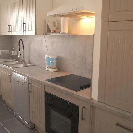 Apartment Appart Rocabey Dubreuil, 4 Pers Avec Parking Saint-Malo